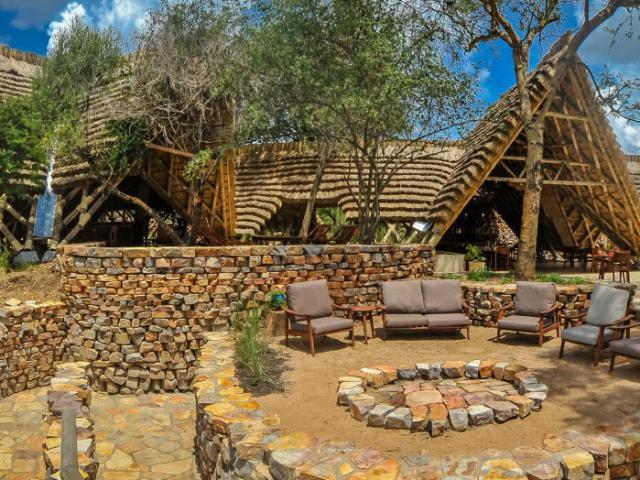 NILE SAFARI LODGE