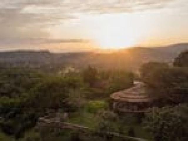 KYAMBURA GORGE LODGE